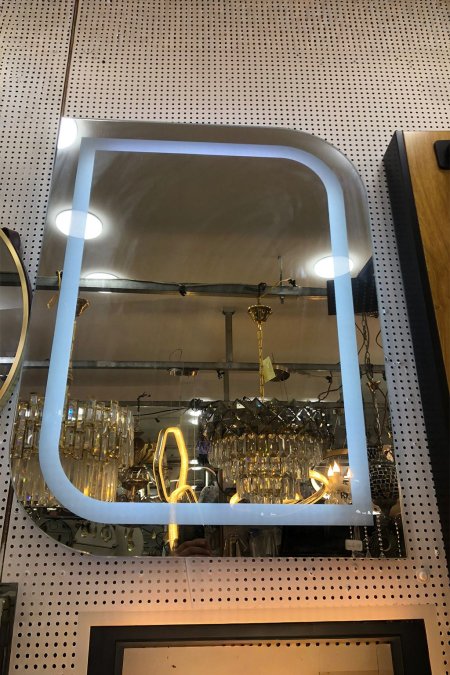 مراية LED مستطيلة بإضاءة داخلية باردة